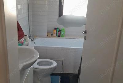 Apartament cu 3 camere decomandat în Tomești - 3