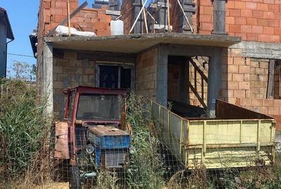 Casă cu Teren 300 Mp în Central