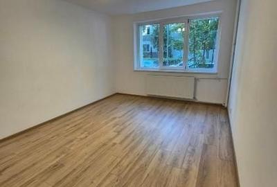 Apartament cu 2 camere decomandat în Apărătorii Patriei
