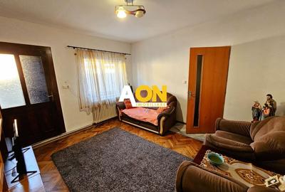 Casă individuală cu 3 camere cu Canalizare în Central - 2
