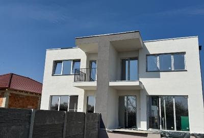 Duplex cu 5 camere cu Teren 355 Mp în Remetea Mare - 3