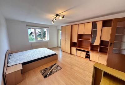 Apartament cu 2 camere decomandat, mobilat în Zorilor