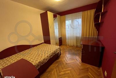 Apartament cu 3 camere decomandat în Mărăști