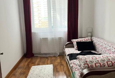 Apartament cu 3 camere semidecomandat în Florești - 1