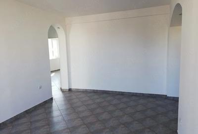 Apartament cu 3 camere decomandat în Ultracentral
