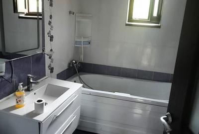 Casă cu 3 camere în Miroslava
