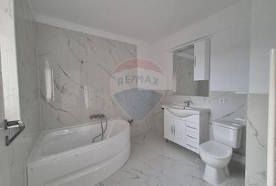 Penthouse cu 4 camere decomandat în Kogălniceanu - 11
