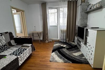 Apartament cu 2 camere semidecomandat în Tătărași