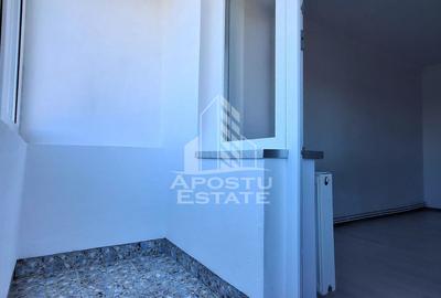 Apartament cu 3 camere decomandat în Confecții - 7