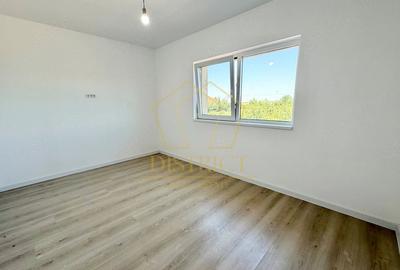Casă cu 5 camere cu Teren 470 Mp în Ghiroda