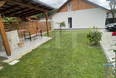 Casă cu 3 camere în Căianu Mare