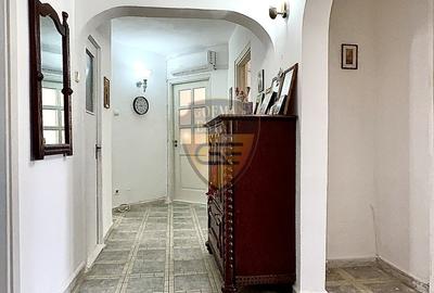 Apartament cu 3 camere decomandat, mobilat în Capitol - 5