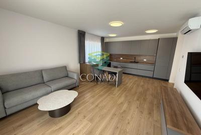 Apartament cu 3 camere decomandat în Sud
