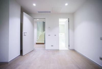 Apartament cu 4 camere semidecomandat, mobilat în Iancu Nicolae - 11