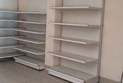 Spațiu comercial, de 108 mp, în Central - 4