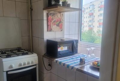 Garsonieră decomandată în Tineretului