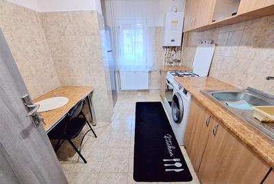 Apartament cu 2 camere semidecomandat, mobilat în Mioriței