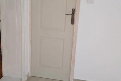 Casă cu Teren 340 Mp în Marghiloman - 2