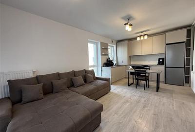 Apartament cu 2 camere decomandat, mobilat în Tractorul - 23