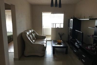 Apartament cu 3 camere semidecomandat, mobilat în Inel II