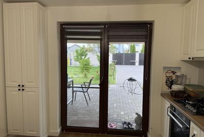 Casă cu 4 camere în Central
