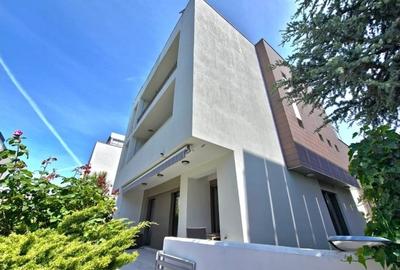Casă cu 7 camere cu Teren 300 Mp în Băneasa