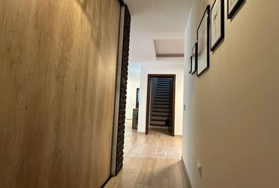 Casă cu Teren 1255 Mp în Central