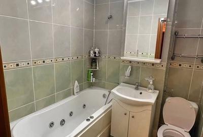 Apartament cu 3 camere în Central - 3