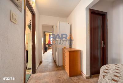 Apartament cu 3 camere decomandat în Horia