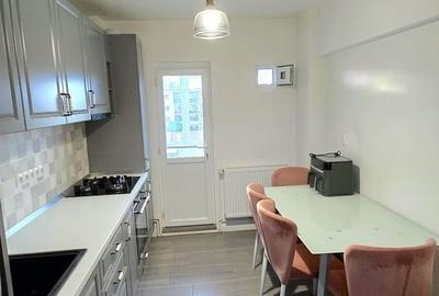 Apartament cu 3 camere decomandat în Găvana