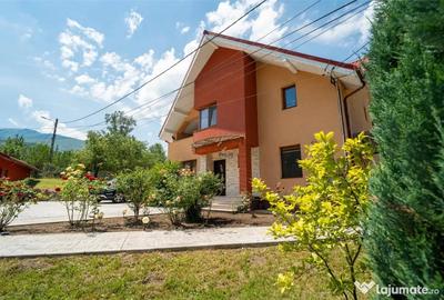 Casă cu 4 camere cu Teren 1500 Mp în Vulcan - 3