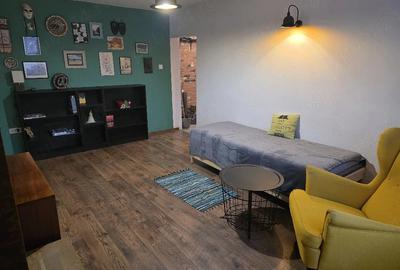 Apartament cu 2 camere decomandat în Girocului - 3