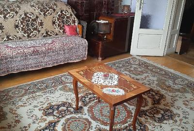 Casă cu 4 camere cu Teren 996 Mp în Central