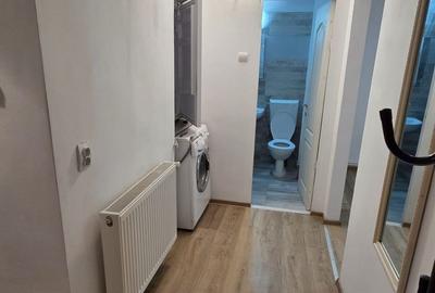 Garsonieră în Micro 14 - 2