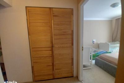 Apartament cu 3 camere decomandat în Traian