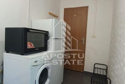 Garsonieră decomandată, mobilată în Central - 4