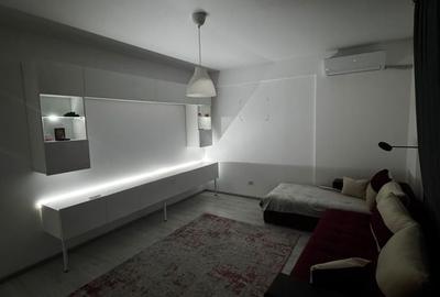 Apartament cu 2 camere decomandat în Runcu