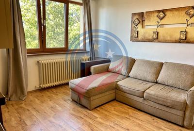 Apartament cu 2 camere decomandat în Rovine