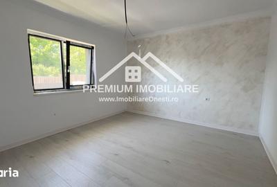 Casă cu 3 camere cu Teren 400 Mp în Central - 1