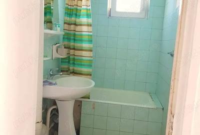 Apartament cu 4 camere decomandat în Aurel Vlaicu