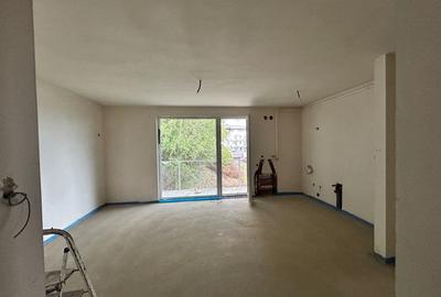 Apartament cu 3 camere semidecomandat în Florești - 4