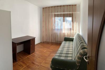Apartament cu 3 camere decomandat în Poșta - 2