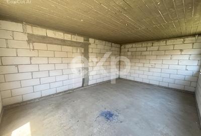 Duplex cu 8 camere cu Canalizare în Prundu - 12