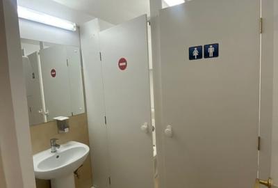 Birou, de 42.830001831055 mp, în Decebal - 10