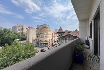 Apartament cu 3 camere semidecomandat în Ultracentral