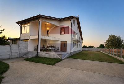 Casă cu 5 camere cu Teren 749 Mp în Dragomirești-Deal