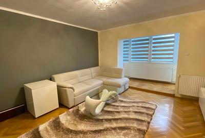 Apartament cu 3 camere decomandat în Zorilor - 11