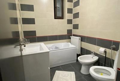Apartament cu 2 camere decomandat în Craiter