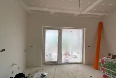 Duplex cu 4 camere cu Canalizare în Moșnița Nouă - 3