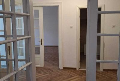 Apartament cu 2 camere semidecomandat în Matei Voievod